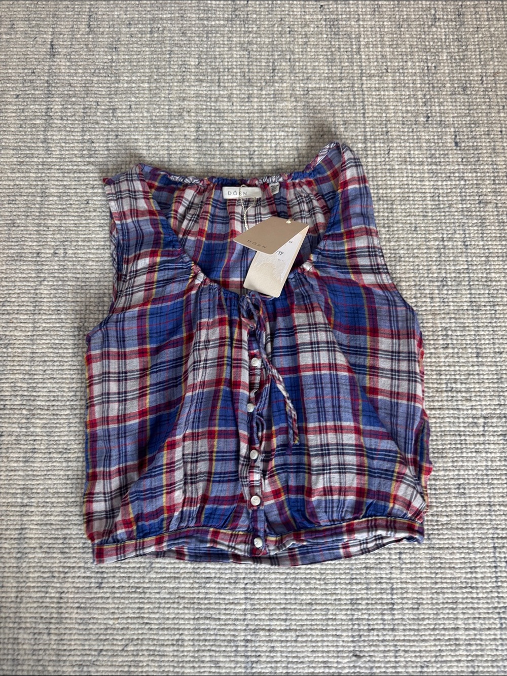 Doen Multicolor Plaid Sleeveless Button Top